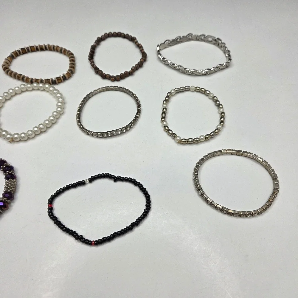 Unbranded Fashion Bracelet Lot 11pc Beaded Charm Pearl Stretch Multi Color OS